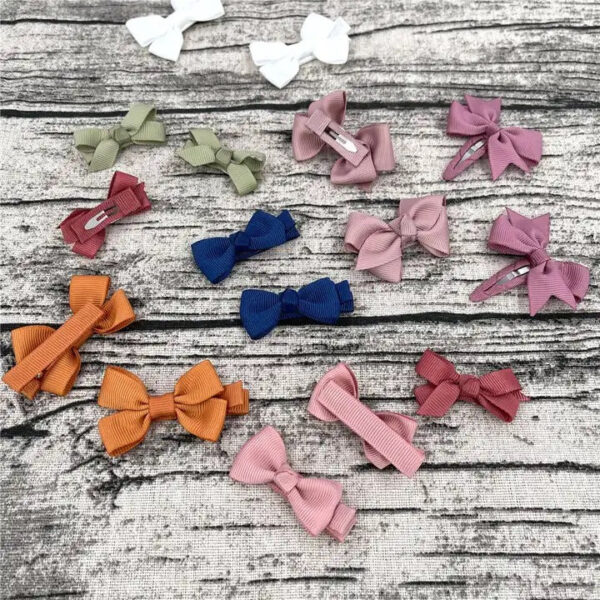 Small Plain Bow with Clip - Image 2